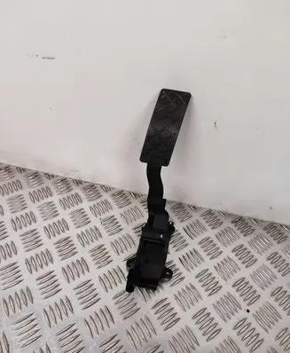Volkswagen Polo V 6R Accelerator throttle pedal 6C1721503B