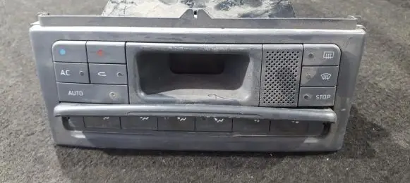 Renault Laguna I Climate control unit 7700425674 9140010332