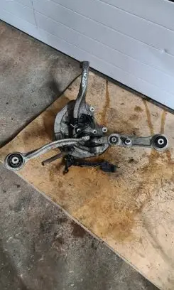 Mercedes-Benz C W205 Front wheel hub spindle knuckle