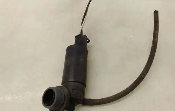 Honda Civic Windscreen/windshield washer pump 
