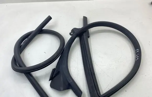 Audi A7 S7 4G Front door rubber seal 4G8831 4G8845353