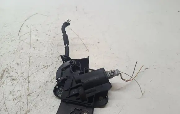 Audi A4 S4 B7 8E 8H Tailgate/trunk/boot lock/catch/latch 4F5827505C