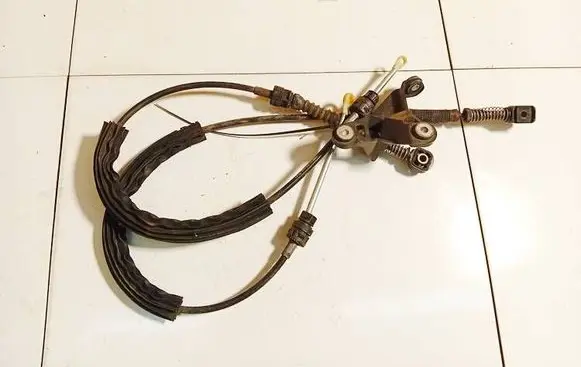 Volkswagen Golf V Gear shift cable linkage 1K0711266Q