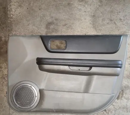 Nissan X-Trail T30 Front door card panel trim