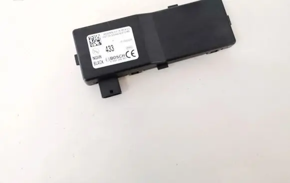 Opel Astra J Antenna control unit 13503204