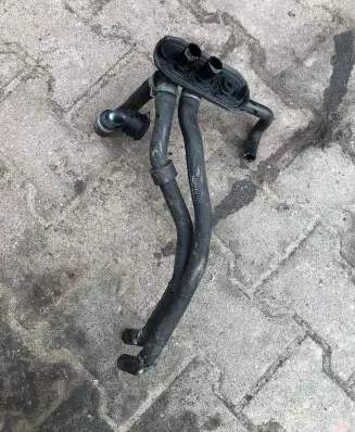 Audi A4 S4 B9 8W Engine coolant pipe/hose 8W1122109A