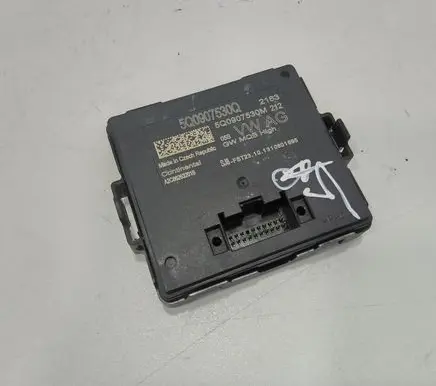 Volkswagen Golf VII Gateway control module 5Q0907530Q