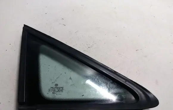 Volkswagen Caddy Front triangle window/glass 2K0845412F