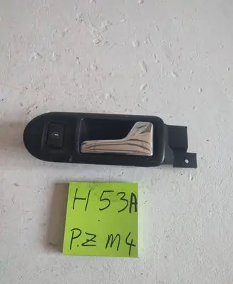 Volkswagen PASSAT B5 Front door interior handle 3B1837114