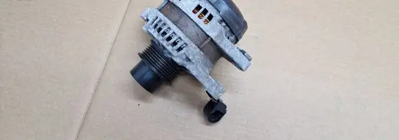 Toyota Aygo AB40 Generator/alternator 270600Q190