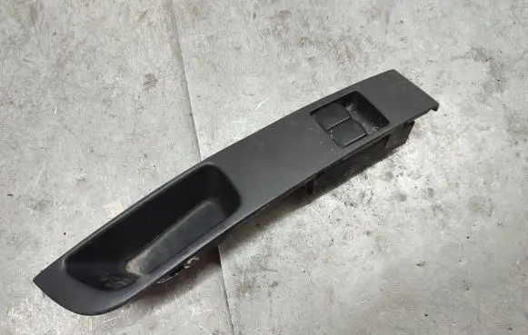 Nissan Micra Electric window control switch