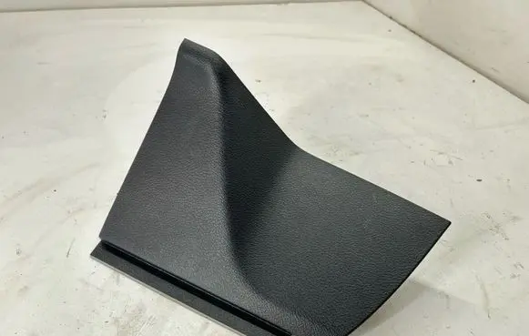 Chrysler Pacifica Panel trim 5YP31TRMAA 5YP31DX9AA 5095711