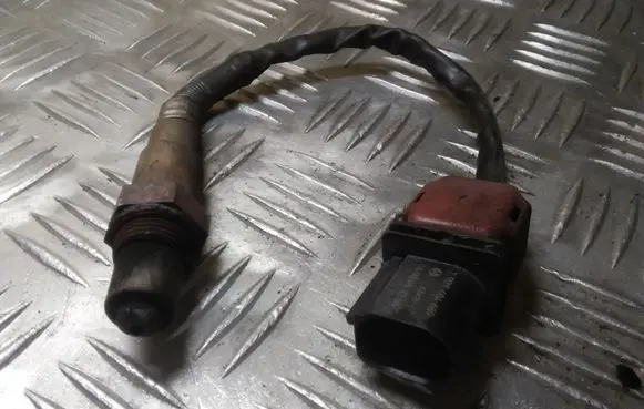 Volkswagen PASSAT B6 Lambda probe sensor 070906262 0281004072