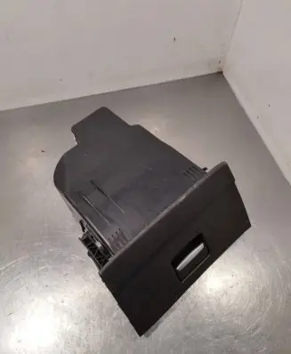 Ford Mondeo MK IV Glove box 7S71A06010