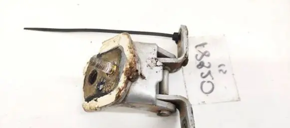 Nissan Primera Tailgate/trunk/boot hinge