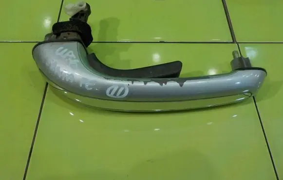 Hyundai Santa Fe Tailgate glass/window release handle 