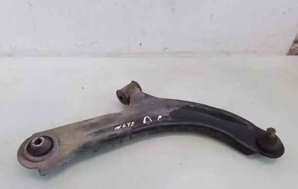 Nissan Note (E11) Front lower control arm/wishbone