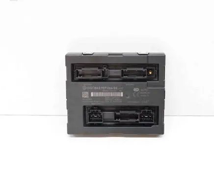 Audi A4 S4 B8 8K Central body control module 8K0907064FE 8K0907064GE
