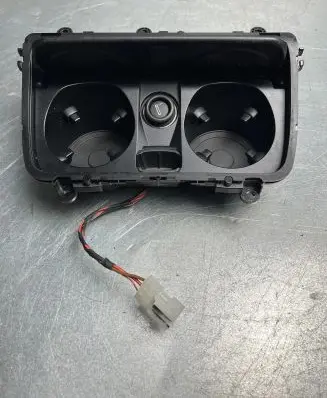 BMW 5 F10 F11 Cup holder front 9283611