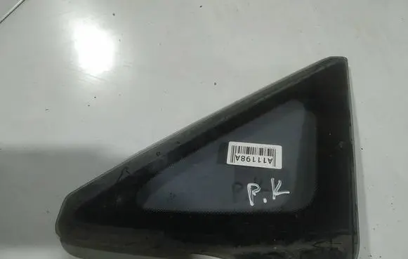 Honda FR-V Front triangle window/glass AS2