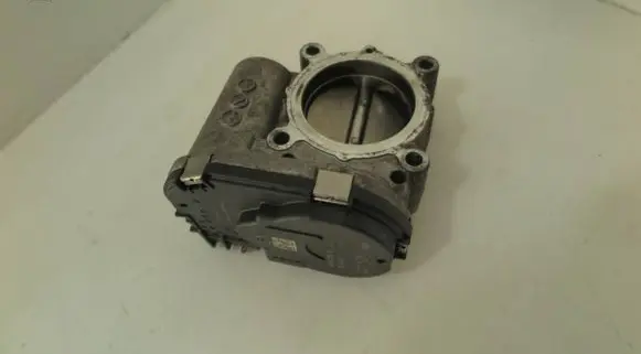 Mercedes-Benz B W246 W242 Throttle valve A2701410025