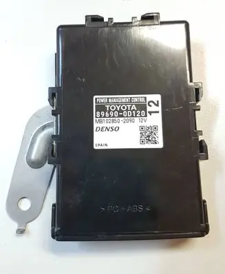 Toyota Yaris Other control units/modules 896900D120 MB1028502090