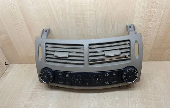 Mercedes-Benz E W211 Climate control unit H24400055010 2118300190