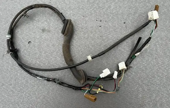 Nissan Patrol Y61 Tailgate/trunk wiring harness 24051VB920