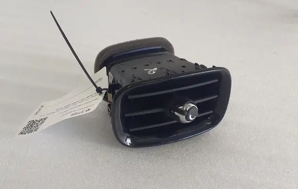 Dash center air vent grill