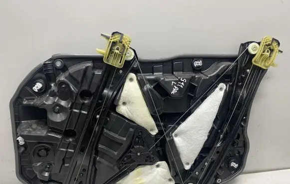 BMW 7 G11 G12 Front door electric window regulator 7422879