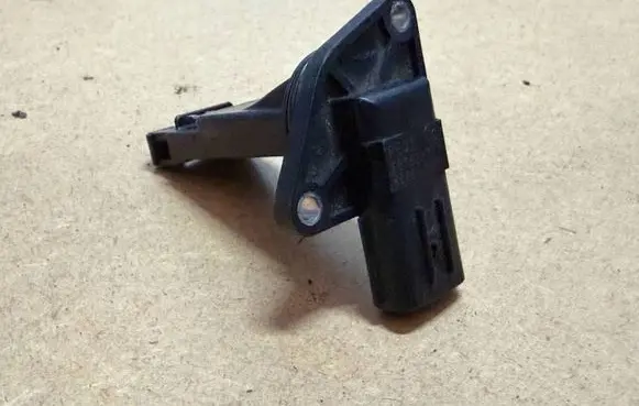 Mazda CX-5 II Mass air flow meter E5T62271 PE03 K62665X13