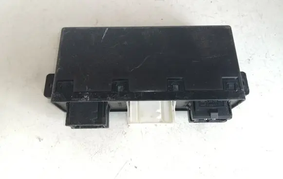 BMW 5 E39 Door control unit/module 61356904251 6904251