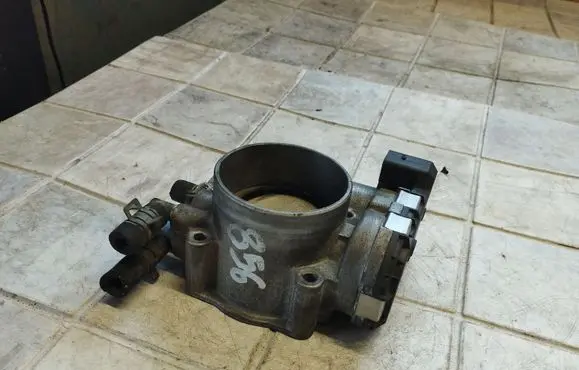 Audi A4 S4 B6 8E 8H Throttle valve 078133062B 0280750030