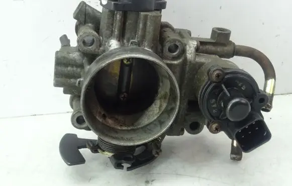 Mitsubishi Carisma Throttle body valve 
