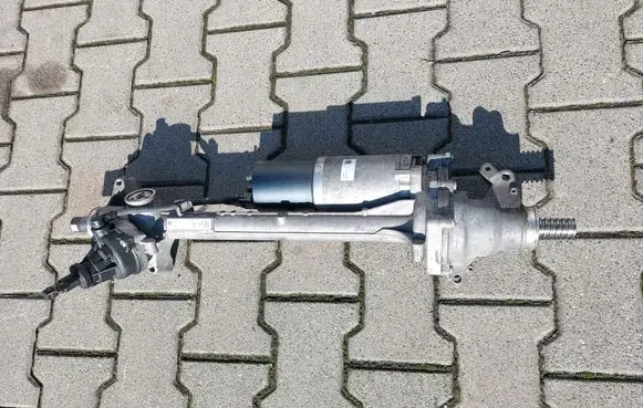 BMW 4 F36 Gran coupe Steering rack 14289010