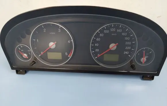 Ford Mondeo Mk III Speedometer (instrument cluster) 3S7T10849GD
