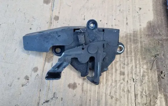 Toyota Prius (XW20) Engine bonnet/hood lock/catch