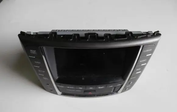 Lexus IS 220D-250-350 Radio/CD/DVD/GPS head unit 8680560121OE