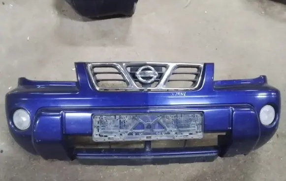 Nissan X-Trail T30 Front bumper