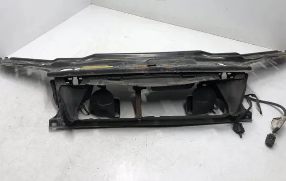 Volvo V70 Top upper radiator support slam panel 