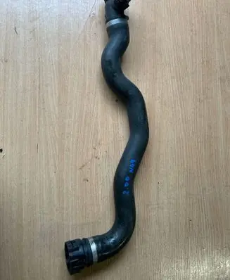 BMW 3 E90 E91 Coolant pipe/hose 