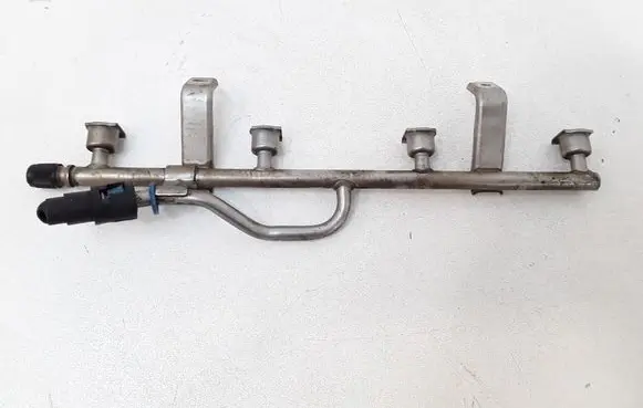 Opel Astra H Fuel main line pipe