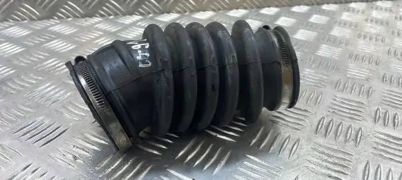 Volvo S60 Air intake hose/pipe BG919C623CA