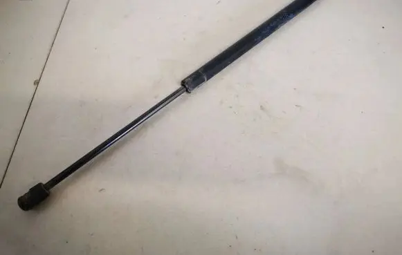 Dodge Caliber Tailgate/trunk strut/damper 05074168ad