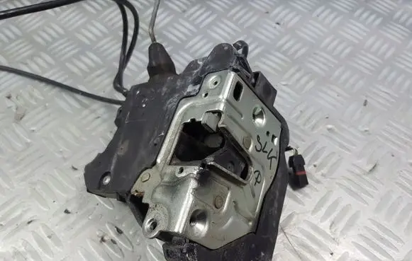 Mercedes-Benz SLK R171 Front door lock A1717201835 1717201835