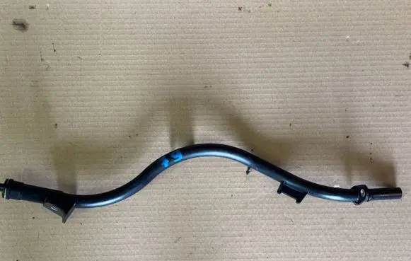 Skoda Octavia Mk3 (5E) Oil level dip stick 04L103634 V100