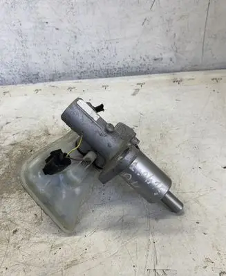 Audi A4 S4 B7 8E 8H Master brake cylinder