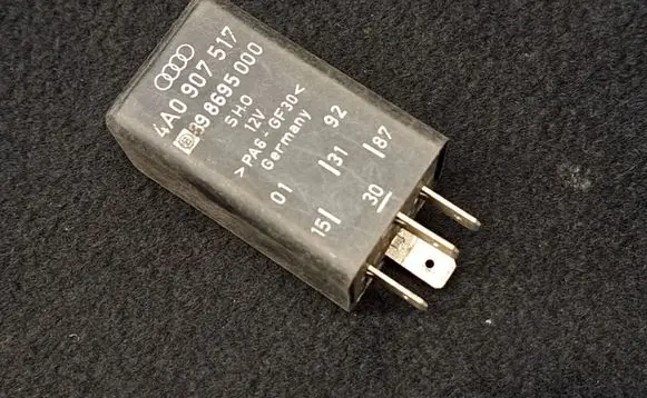 Audi A6 S6 C4 4A Other relay 4A0907517