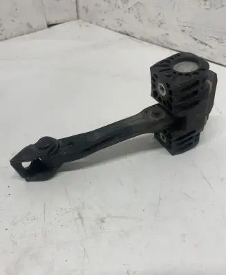 BMW 3 E90 E91 Rear door check strap stopper 7176808