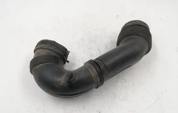 Audi Q7 4L Air intake hose/pipe 7L0129684B 446087602